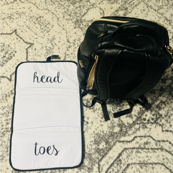 Itzy Ritzy Boss Plus diaper bag- Brand new, never used. - Picture 3 of 4